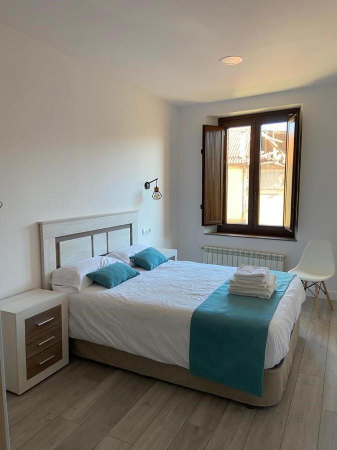 Apartamentos Rurales La Plaza 2 Duruelo de la Sierra Eksteriør bilde