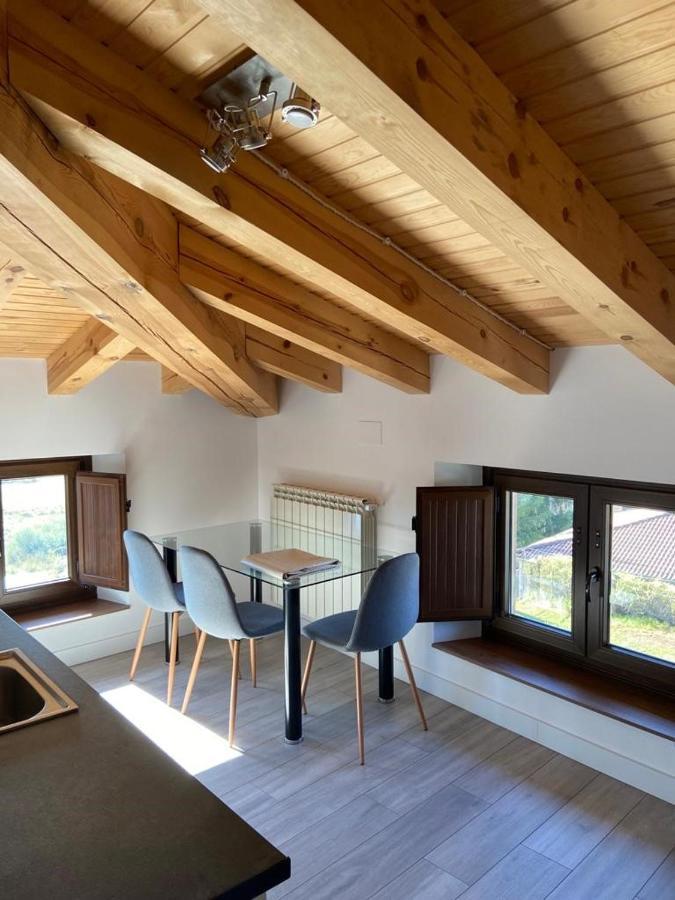 Apartamentos Rurales La Plaza 2 Duruelo de la Sierra Eksteriør bilde
