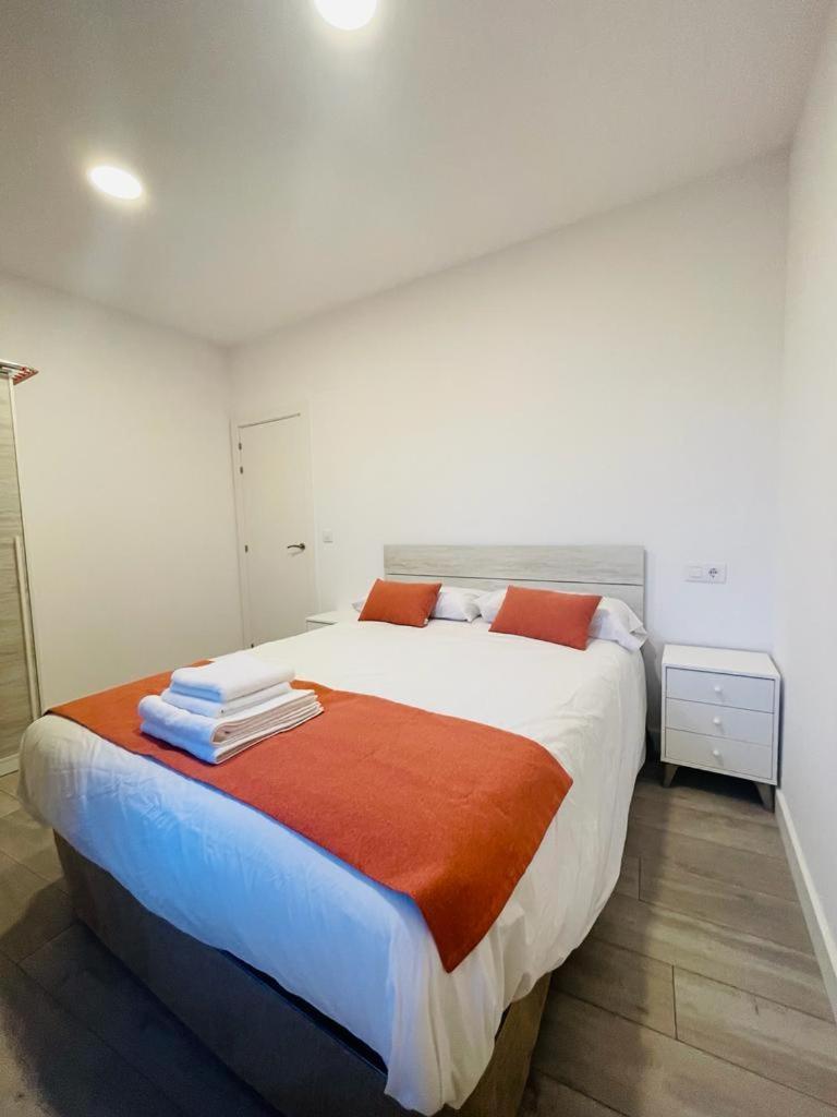 Apartamentos Rurales La Plaza 2 Duruelo de la Sierra Eksteriør bilde
